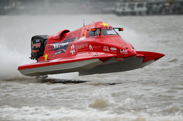 f1h2o_shanghai_2024_arek_rejs-Stefan Arand 2